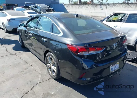 2019 Hyundai Sonata Limited z USA, uszkodzony, nr VIN 5NPE34AF6KH820919